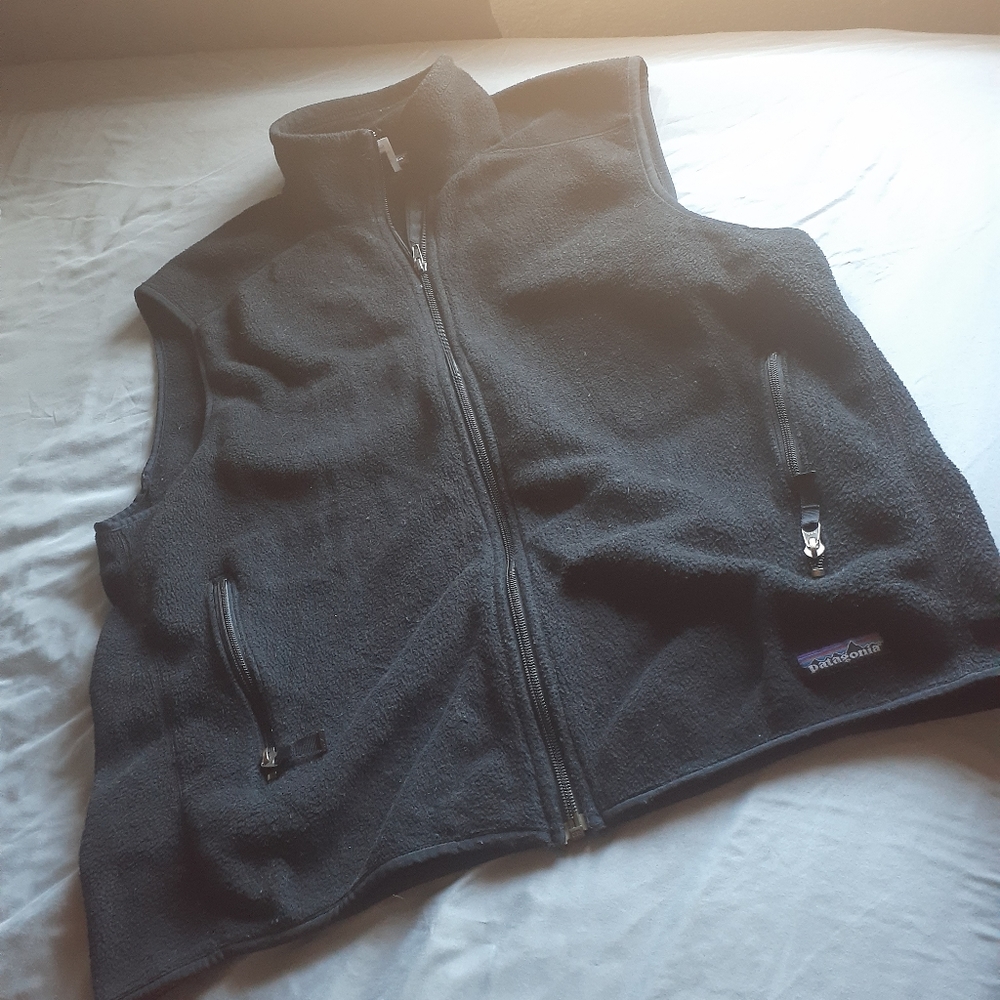 Patagonia synchilla black Men's vest size L